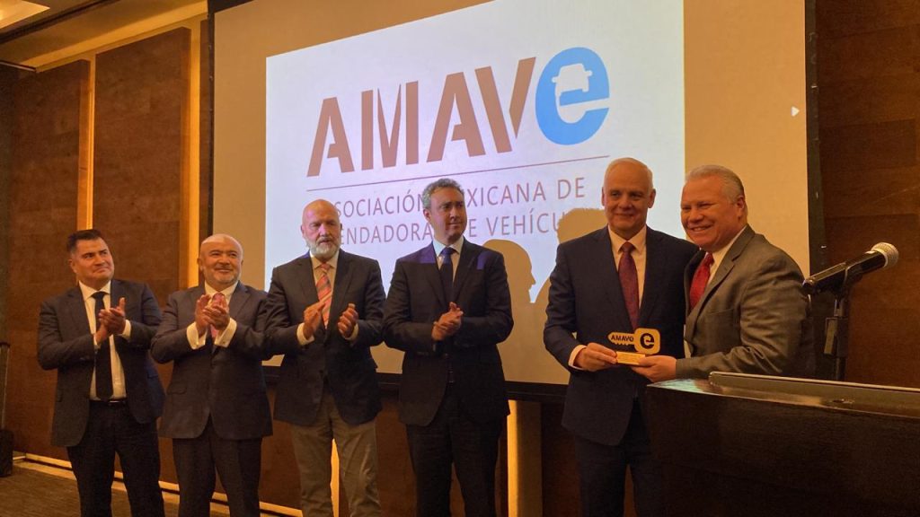 Antonio Pinto Asume La Presidencia De La Amave Amave